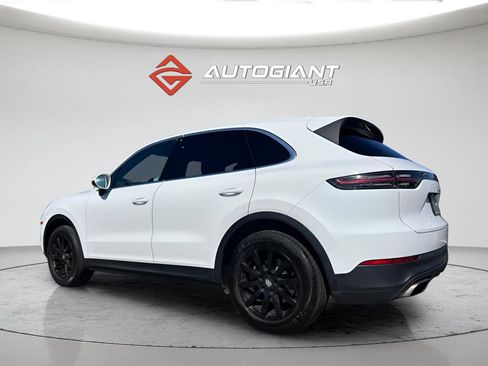 Used 2020 Porsche Cayenne image 4