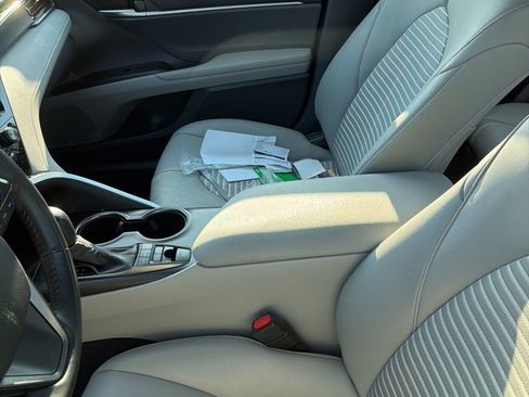 Used 2024 Toyota Camry SE FWD image 12