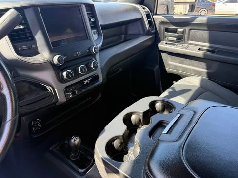 Used 2024 RAM 3500 Tradesman w/ Chrome Appearance Group image 33