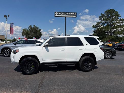 Used 2023 Toyota 4Runner SR5 RWD image 1