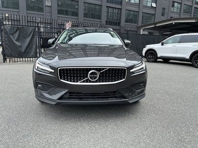 Certified 2025 Volvo V60 B5 Cross Country Plus