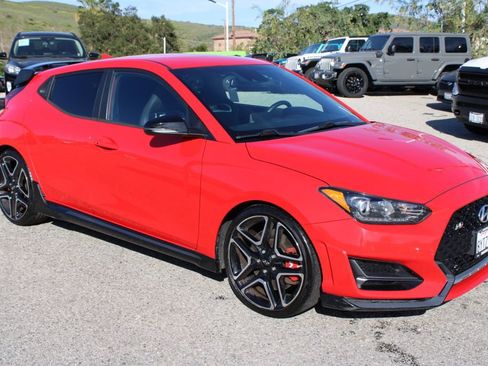 Used 2022 Hyundai Veloster N image 3