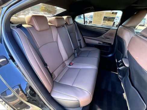 Used 2022 Lexus ES 250 w/ Premium Package image 16