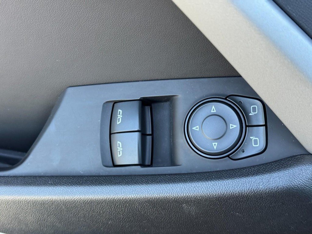 Used 2020 Chevrolet Camaro SS RWD image 21