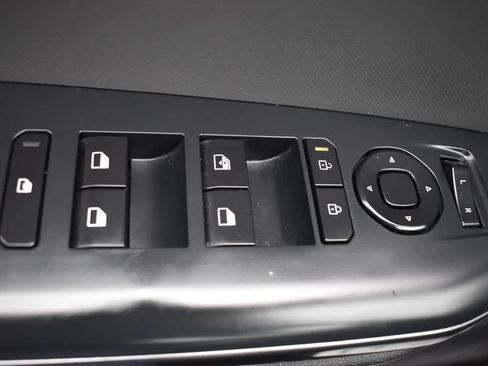 Used 2025 Kia K4 FWD image 20