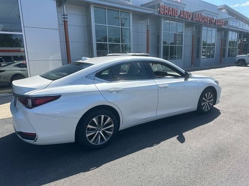 Used 2021 Lexus ES 250 AWD/4WD image 3