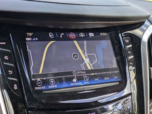 Used 2020 Cadillac Escalade Luxury image 24