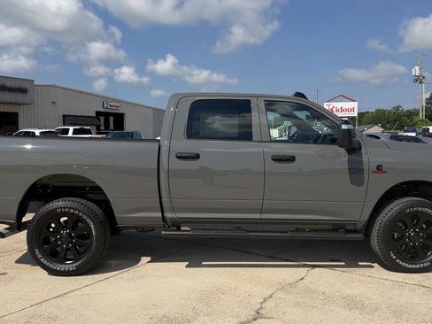 New 2026 RAM 2500 Tradesman AWD/4WD image 13