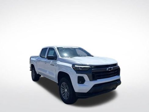 New 2026 Chevrolet Colorado LT w/ LT Convenience Package AWD/4WD image 1