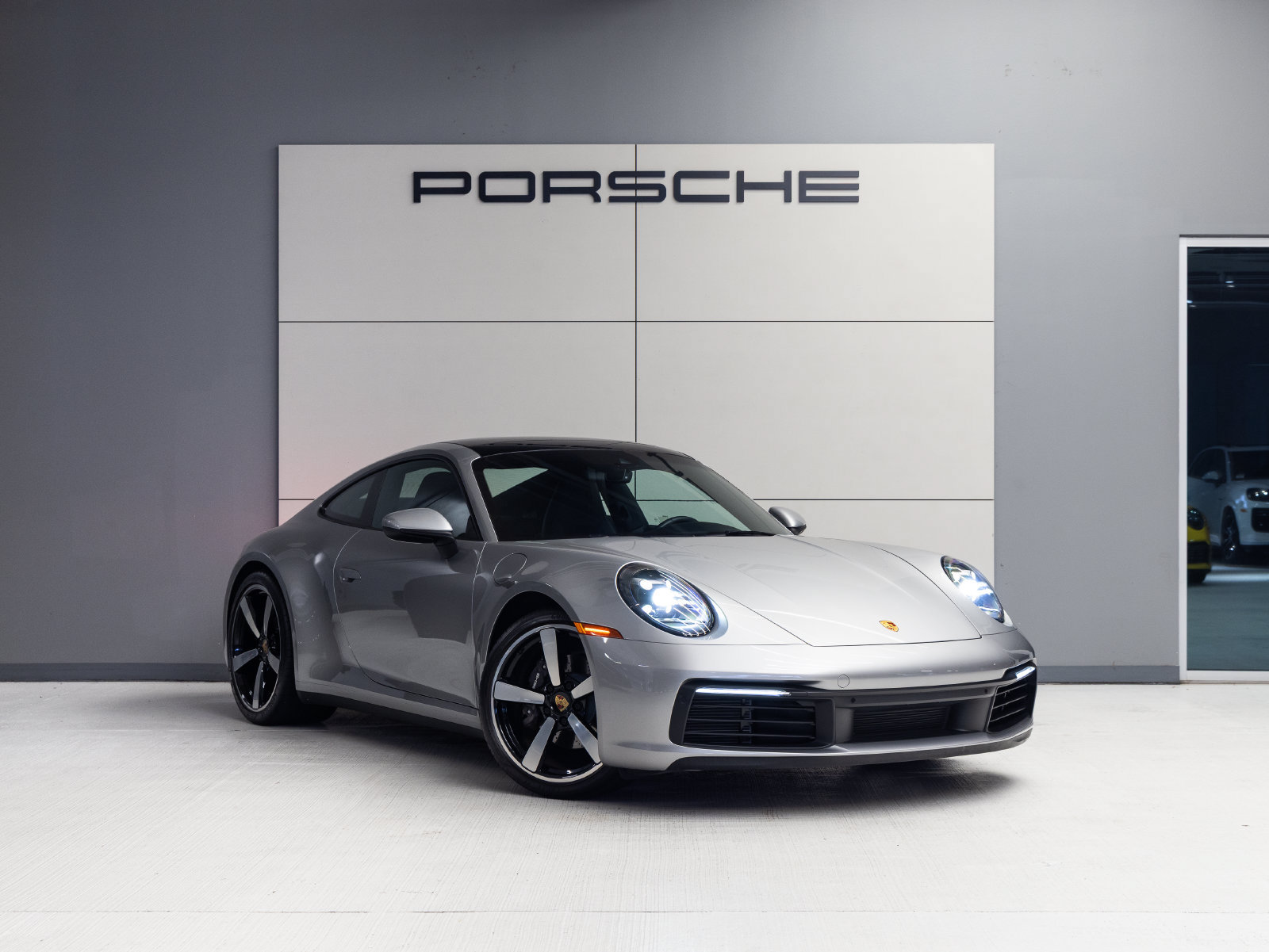 Certified 2022 Porsche 911 Carrera RWD image 9