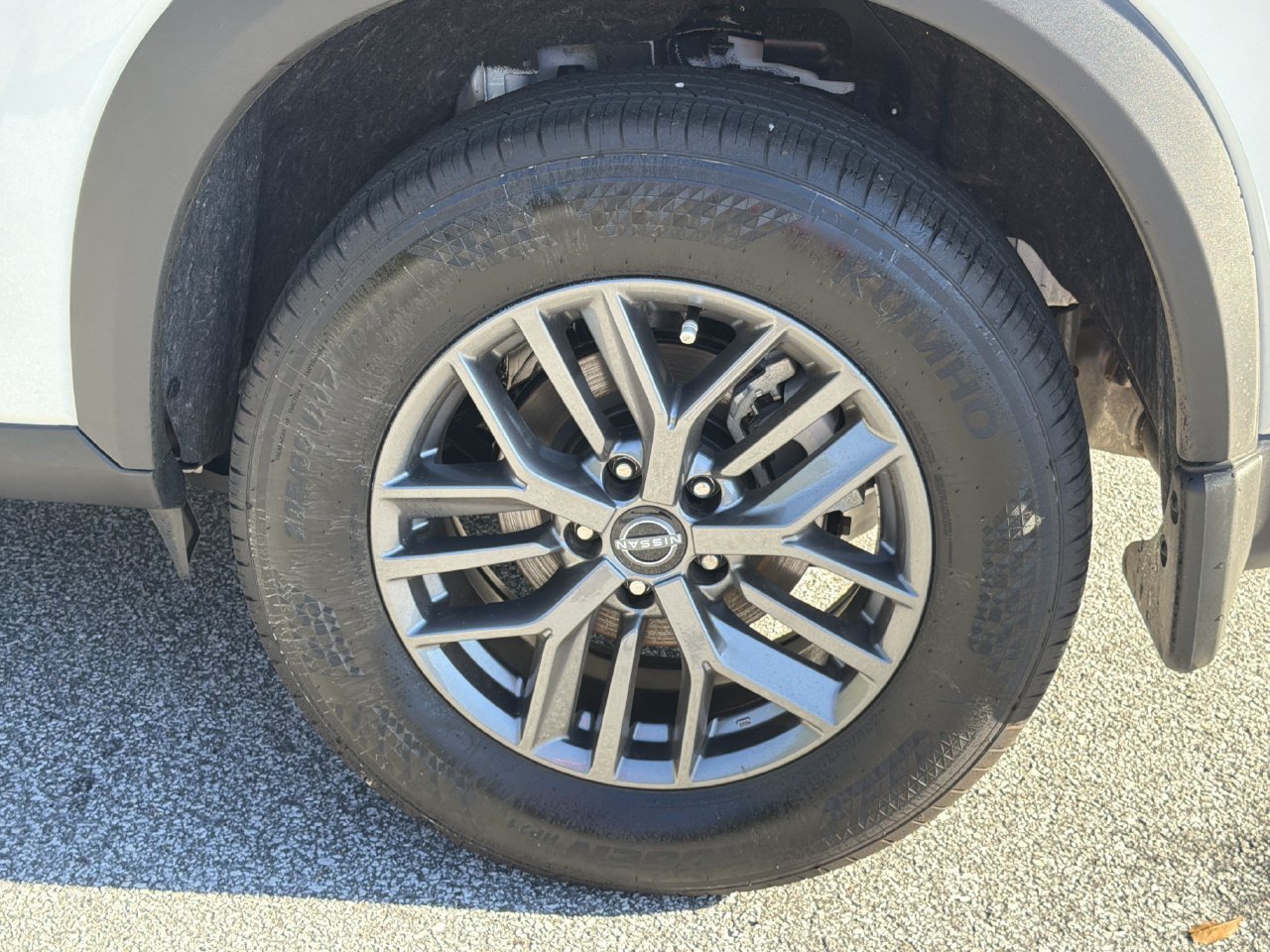 Certified 2026 Nissan Rogue S FWD image 30