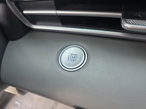 Used 2022 Hyundai Elantra SEL image 23