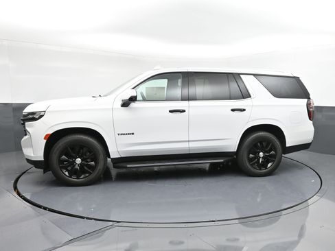 Used 2023 Chevrolet Tahoe LT w/ Luxury Package AWD/4WD image 5