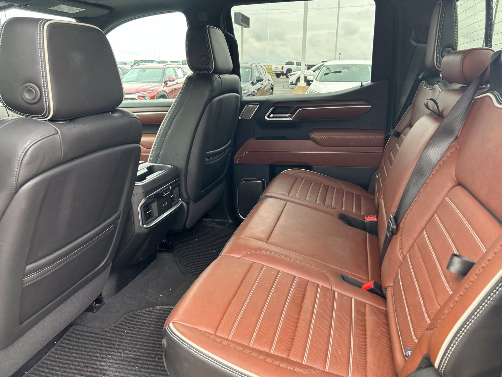 Used 2025 GMC Sierra 1500 Denali Ultimate AWD/4WD image 10