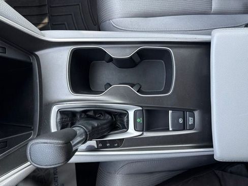 Used 2020 Honda Accord EX image 31