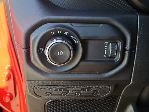 New 2026 Jeep Wrangler Unlimited Rubicon AWD/4WD image 23