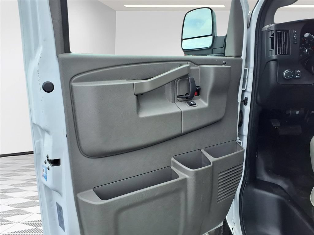 Certified 2025 GMC Savana 2500 w/ Driver Convenience Package RWD image 11