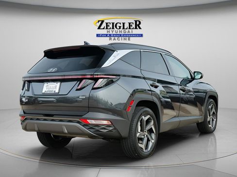 Certified 2024 Hyundai Tucson Limited AWD/4WD image 7