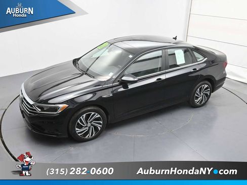 Used 2020 Volkswagen Jetta SEL image 25