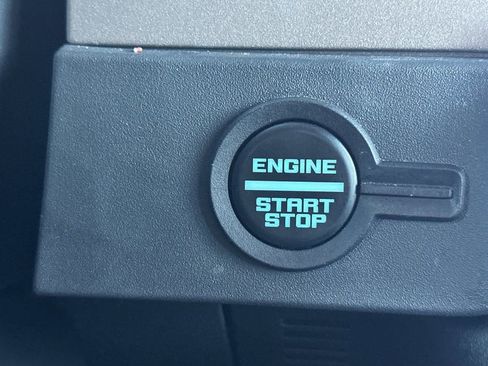 Used 2025 Ford Bronco Outer Banks image 25