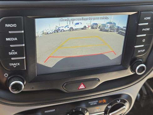 Used 2020 Kia Soul LX FWD image 21