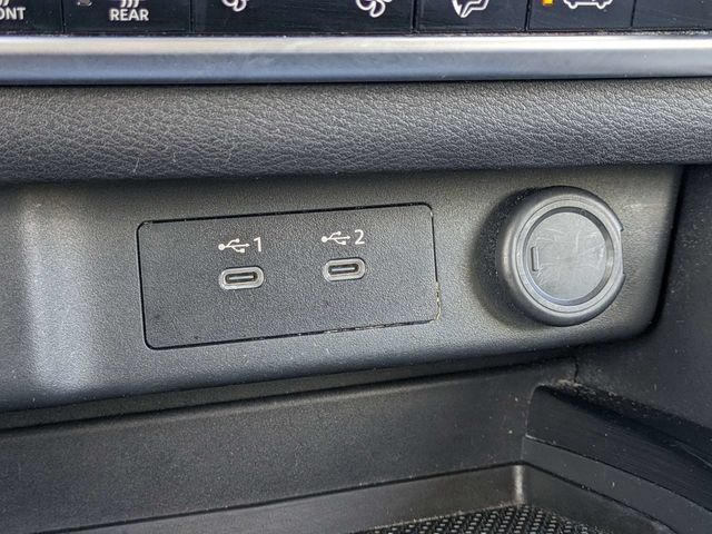 Used 2025 Nissan Rogue SV AWD/4WD image 29