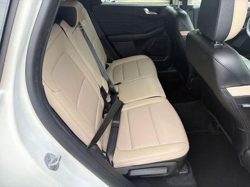 Used 2022 Ford Escape SEL FWD image 14