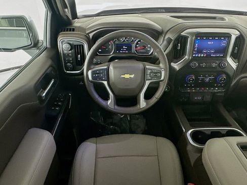 Used 2022 Chevrolet Silverado 1500 LTZ AWD/4WD image 21