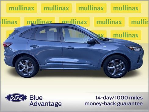 Certified 2023 Ford Escape ST-Line Select w/ Tech Pack #2 image 2