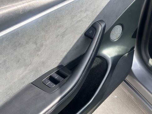 Used 2024 Tesla Model 3 Performance AWD/4WD image 9