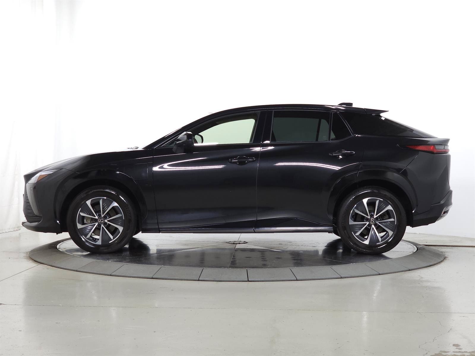 Certified 2023 Lexus RZ 450e Premium w/ Technology Package AWD/4WD image 5