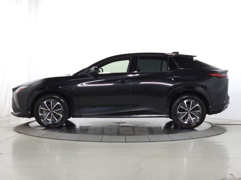 Certified 2023 Lexus RZ 450e Premium w/ Technology Package AWD/4WD image 5