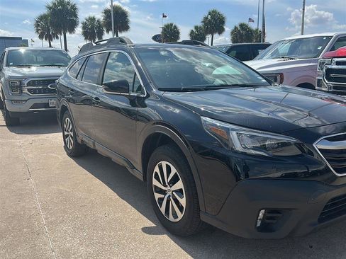 Used 2021 Subaru Outback Premium AWD/4WD image 4
