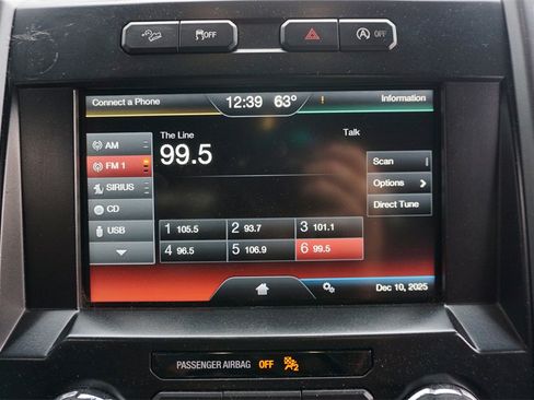 Used 2015 Ford F150 XLT w/ Equipment Group 302A Luxury image 9