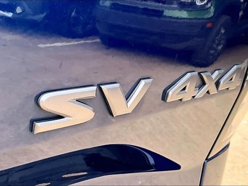 Used 2022 Nissan Frontier SV w/ Technology Package image 8