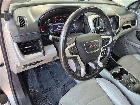 Used 2022 GMC Terrain SLT AWD/4WD image 11