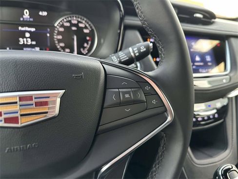 Certified 2024 Cadillac XT5 Luxury w/ LPO, Floor Liner Package image 40