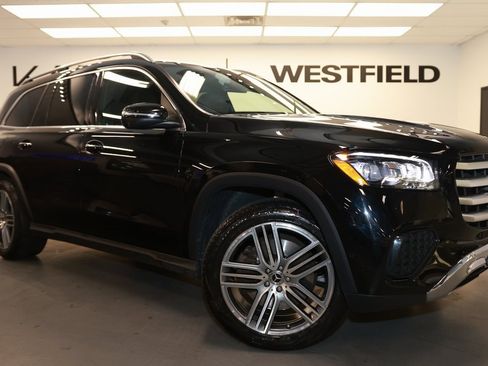 Used 2024 Mercedes-Benz GLS 450 4MATIC image 1