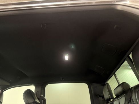 Used 2022 RAM 1500 Limited w/ Off-Road Group image 10