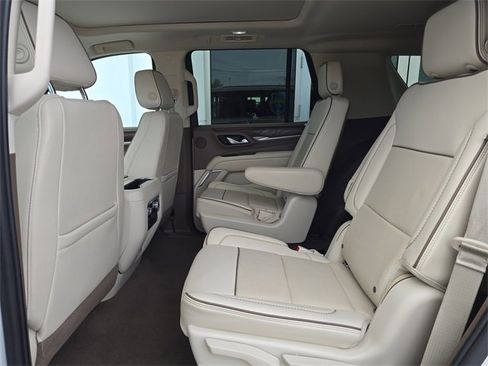 Certified 2021 GMC Yukon Denali w/ LPO, Illumination Package image 15