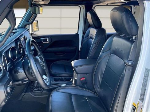 Used 2022 Jeep Wrangler Unlimited Sahara w/ Cold Weather Group image 25