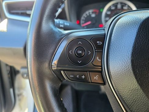 Used 2020 Toyota Corolla SE image 18