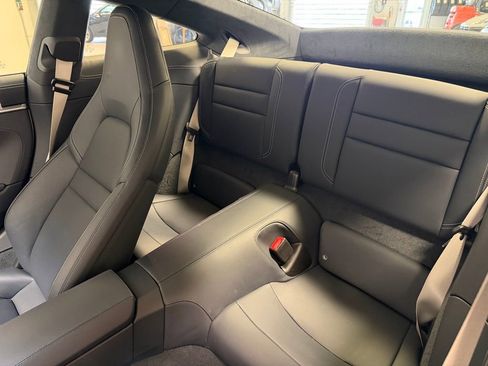 Used 2025 Porsche 911 Carrera image 31