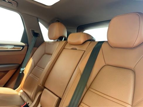 Used 2020 Porsche Cayenne E-Hybrid image 21