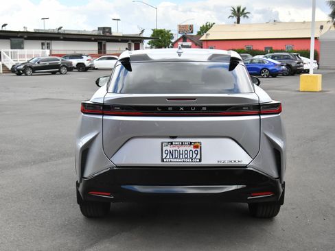 Used 2024 Lexus RZ 300e Premium image 7