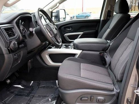 Certified 2024 Nissan Titan SV w/ SV Convenience Package image 19
