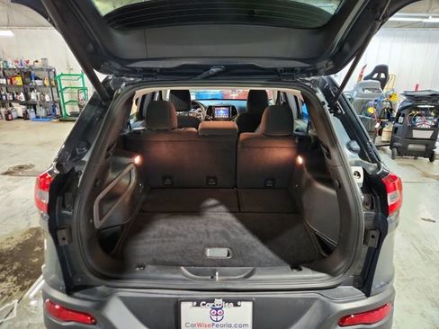 Used 2016 Jeep Cherokee 75th Anniversary image 25