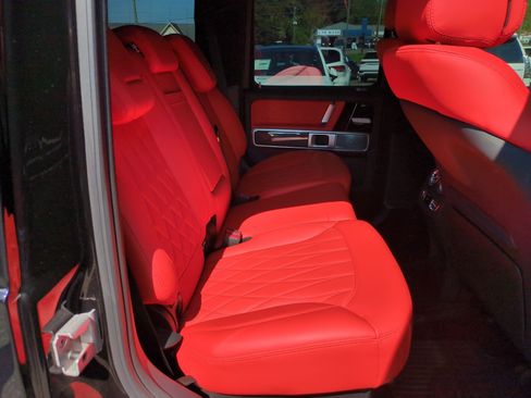 Used 2025 Mercedes-Benz G 63 AMG 4MATIC image 34