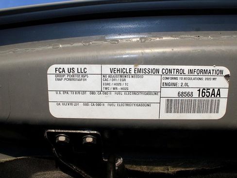 Used 2023 Jeep Wrangler Unlimited Sahara w/ Cold Weather Group image 37