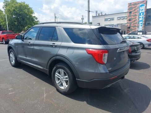 Used 2021 Ford Explorer XLT w/ Equipment Group 202A AWD/4WD image 3